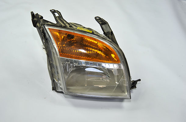 FORD TRANSİT 120 - 120 V ÇIKMA PARÇA SAĞ FAR